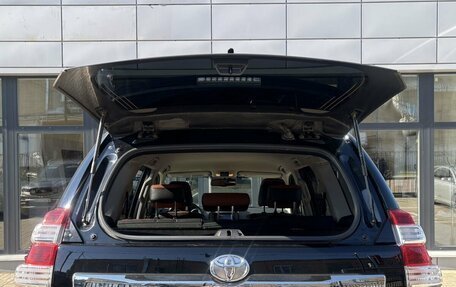 Toyota Land Cruiser Prado 150 рестайлинг 2, 2016 год, 3 200 000 рублей, 13 фотография
