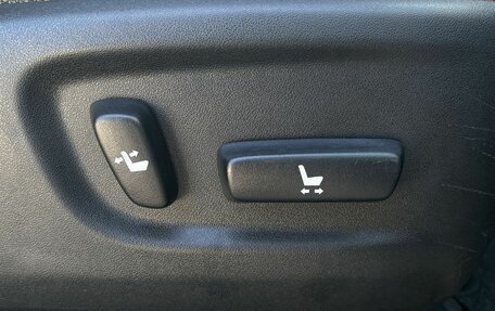 Toyota Land Cruiser Prado 150 рестайлинг 2, 2016 год, 3 200 000 рублей, 17 фотография