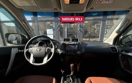 Toyota Land Cruiser Prado 150 рестайлинг 2, 2016 год, 3 200 000 рублей, 27 фотография