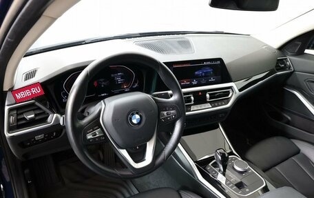 BMW 3 серия, 2021 год, 3 620 000 рублей, 12 фотография