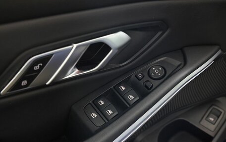 BMW 3 серия, 2021 год, 3 620 000 рублей, 18 фотография