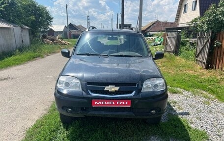Chevrolet Niva I рестайлинг, 2012 год, 400 000 рублей, 1 фотография