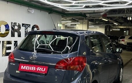 KIA Venga I, 2015 год, 990 000 рублей, 4 фотография