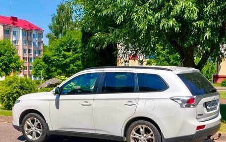 Mitsubishi Outlander III рестайлинг 3, 2013 год, 1 450 000 рублей, 7 фотография