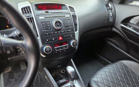 KIA cee'd I рестайлинг, 2011 год, 625 000 рублей, 11 фотография