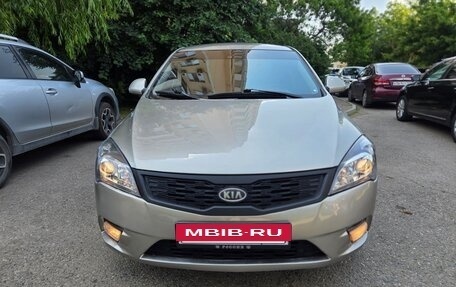 KIA cee'd I рестайлинг, 2011 год, 625 000 рублей, 2 фотография