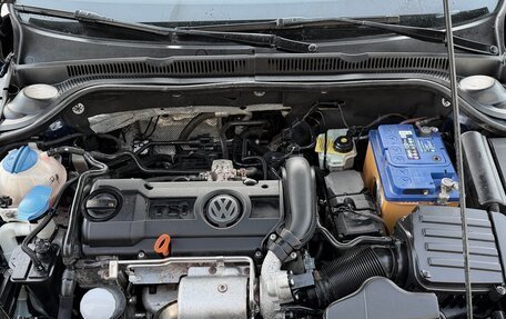 Volkswagen Jetta VI, 2011 год, 830 000 рублей, 2 фотография
