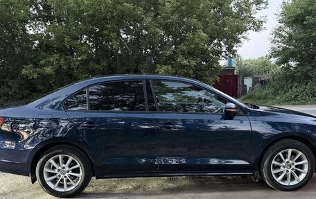 Volkswagen Jetta VI, 2011 год, 830 000 рублей, 3 фотография
