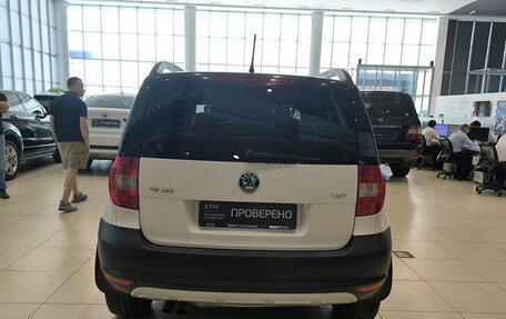 Skoda Yeti I рестайлинг, 2013 год, 1 159 000 рублей, 10 фотография