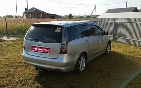 Mitsubishi Grandis, 2004 год, 567 000 рублей, 3 фотография