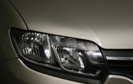 Renault Logan II, 2018 год, 599 000 рублей, 10 фотография
