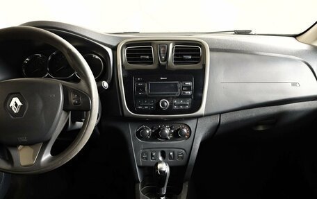 Renault Logan II, 2018 год, 599 000 рублей, 13 фотография