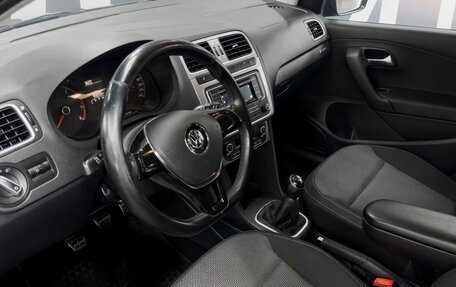 Volkswagen Polo VI (EU Market), 2016 год, 1 099 900 рублей, 7 фотография