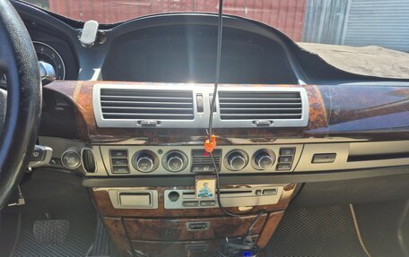 BMW 7 серия, 2006 год, 1 200 000 рублей, 22 фотография