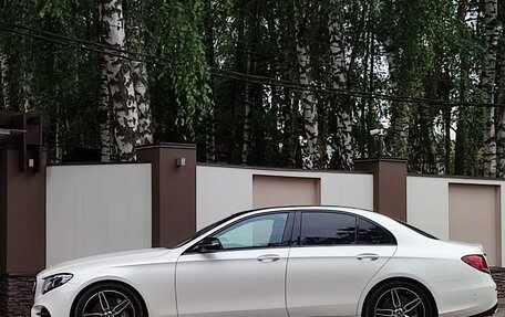 Mercedes-Benz E-Класс, 2017 год, 5 240 000 рублей, 6 фотография