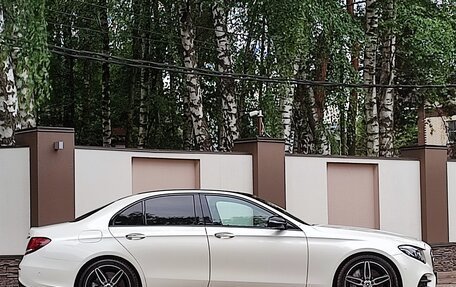 Mercedes-Benz E-Класс, 2017 год, 5 240 000 рублей, 4 фотография