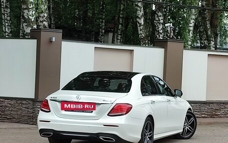 Mercedes-Benz E-Класс, 2017 год, 5 240 000 рублей, 3 фотография