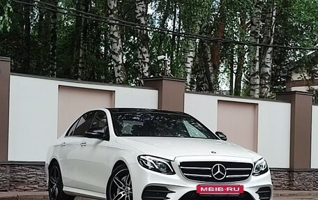 Mercedes-Benz E-Класс, 2017 год, 5 240 000 рублей, 5 фотография