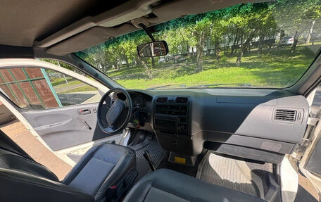 Toyota HiAce, 2002 год, 899 000 рублей, 7 фотография