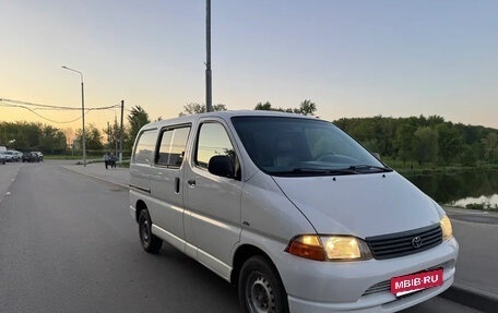Toyota HiAce, 2002 год, 899 000 рублей, 2 фотография