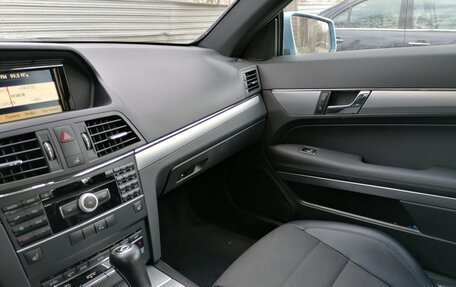 Mercedes-Benz E-Класс, 2010 год, 1 300 000 рублей, 3 фотография