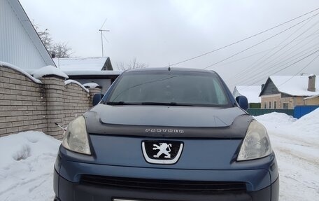 Peugeot Partner II рестайлинг 2, 2010 год, 570 000 рублей, 3 фотография