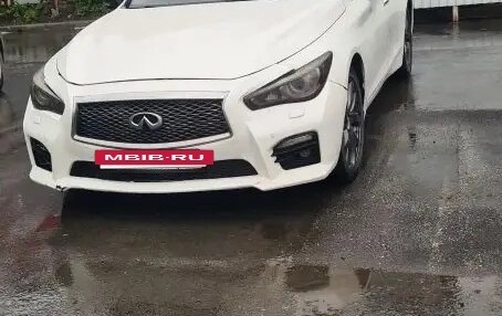 Infiniti Q50 I рестайлинг, 2014 год, 1 100 000 рублей, 10 фотография