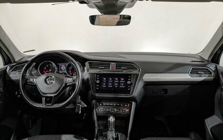 Volkswagen Tiguan II, 2019 год, 2 130 000 рублей, 14 фотография