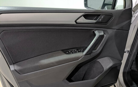 Volkswagen Tiguan II, 2019 год, 2 130 000 рублей, 19 фотография