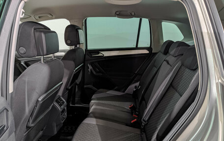 Volkswagen Tiguan II, 2019 год, 2 130 000 рублей, 18 фотография