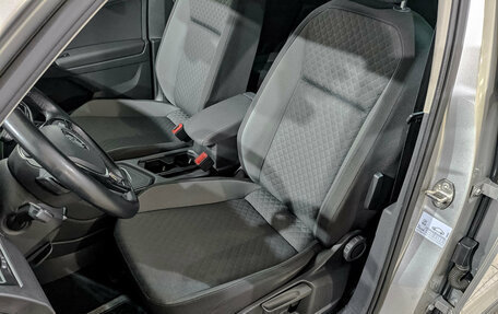 Volkswagen Tiguan II, 2019 год, 2 130 000 рублей, 20 фотография