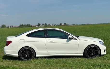 Mercedes-Benz C-Класс, 2011 год, 1 170 000 рублей, 7 фотография