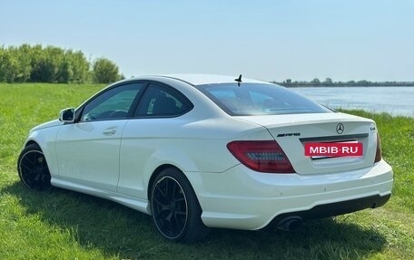 Mercedes-Benz C-Класс, 2011 год, 1 170 000 рублей, 5 фотография