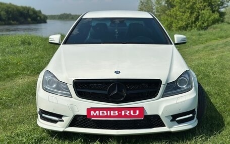 Mercedes-Benz C-Класс, 2011 год, 1 170 000 рублей, 2 фотография