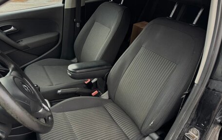 Volkswagen Polo VI (EU Market), 2011 год, 500 000 рублей, 13 фотография