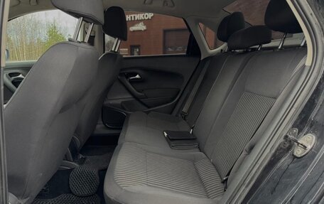 Volkswagen Polo VI (EU Market), 2011 год, 500 000 рублей, 18 фотография
