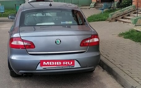 Skoda Superb III рестайлинг, 2011 год, 800 000 рублей, 4 фотография