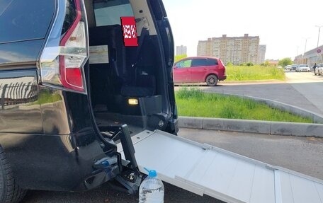 Nissan Serena IV, 2019 год, 2 150 000 рублей, 15 фотография