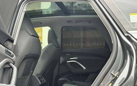 Audi Q5, 2025 год, 7 800 000 рублей, 15 фотография