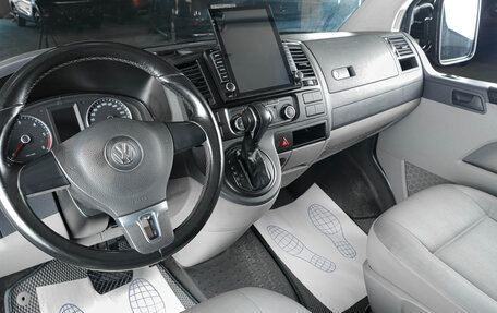 Volkswagen Transporter T5 рестайлинг, 2014 год, 2 549 000 рублей, 8 фотография