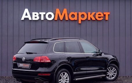 Volkswagen Touareg III, 2011 год, 1 900 000 рублей, 2 фотография
