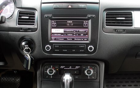 Volkswagen Touareg III, 2011 год, 1 900 000 рублей, 8 фотография