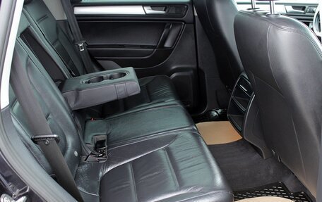 Volkswagen Touareg III, 2011 год, 1 900 000 рублей, 11 фотография