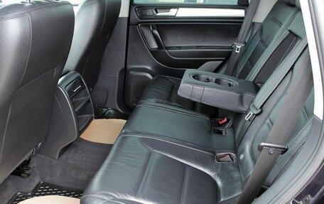 Volkswagen Touareg III, 2011 год, 1 900 000 рублей, 12 фотография