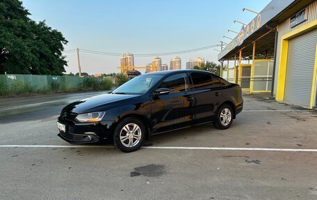 Volkswagen Jetta VI, 2012 год, 900 000 рублей, 3 фотография