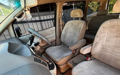 Nissan Serena II, 2002 год, 580 000 рублей, 12 фотография