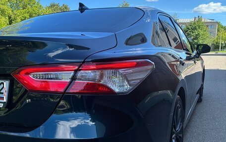 Toyota Camry, 2019 год, 2 850 000 рублей, 10 фотография