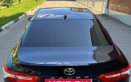 Toyota Camry, 2019 год, 2 850 000 рублей, 2 фотография
