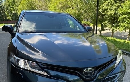 Toyota Camry, 2019 год, 2 850 000 рублей, 3 фотография