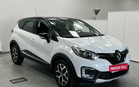 Renault Kaptur I рестайлинг, 2017 год, 1 649 000 рублей, 6 фотография